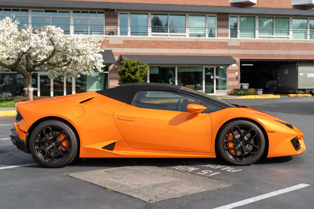 2019 Lamborghini Huracan LP580-2 - Image 11 of 31