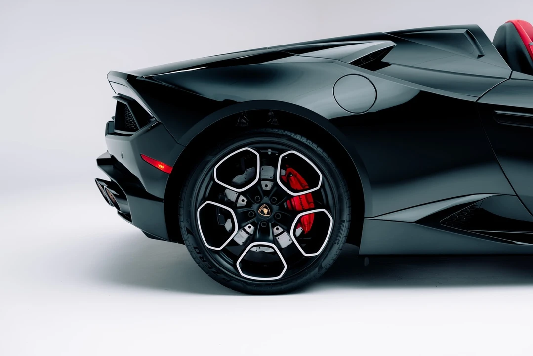 2019 Lamborghini Huracan LP580-2 - Image 14 of 21