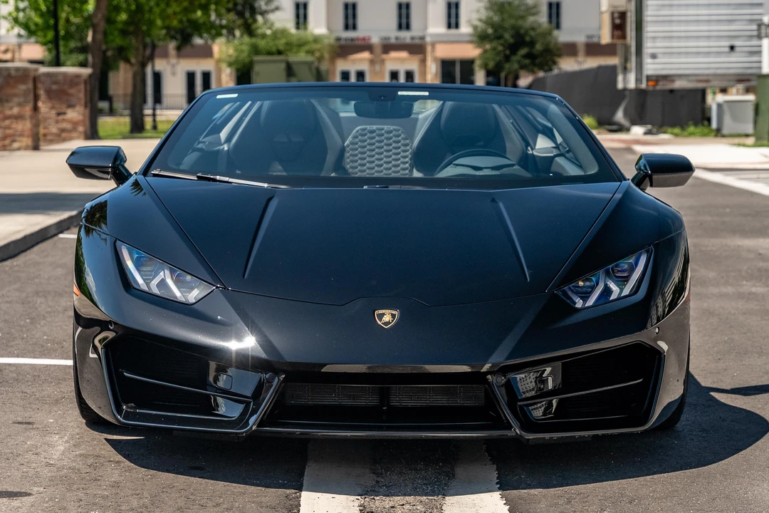 2019 Lamborghini Huracan LP580-2 - Image 2 of 31
