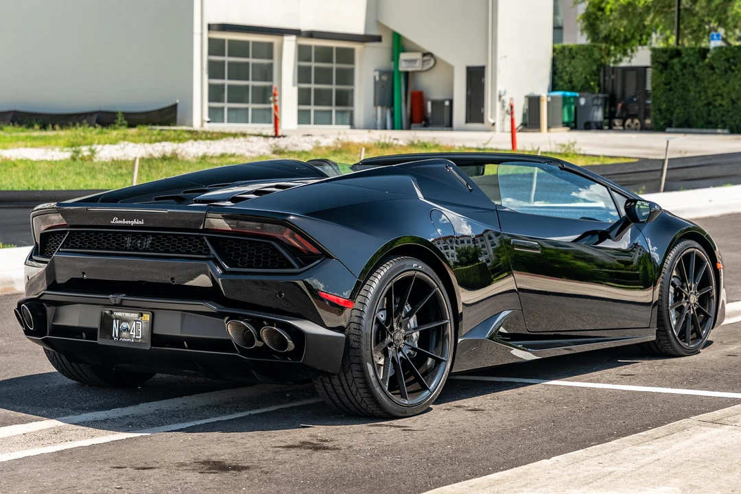 2019 Lamborghini Huracan LP580-2 - Image 4 of 31