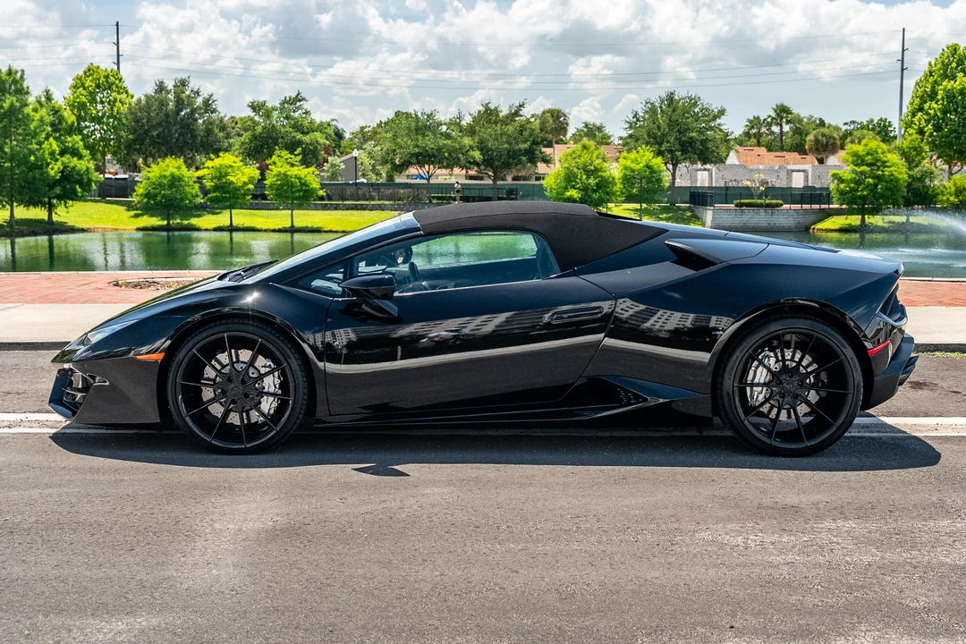 2019 Lamborghini Huracan LP580-2 - Image 3 of 31
