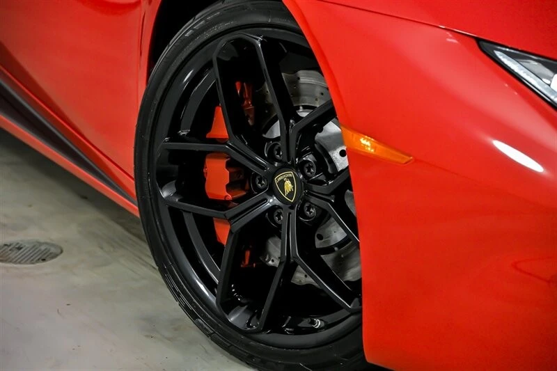 2019 Lamborghini Huracan LP580-2 - Image 4 of 21