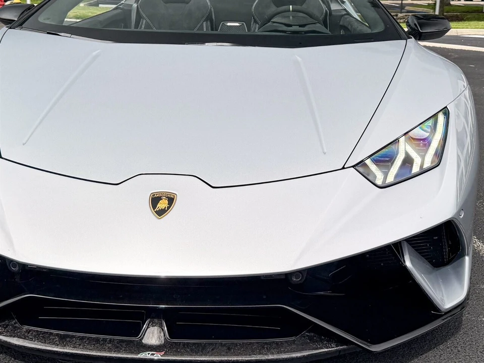 2019 Lamborghini Huracan LP640-4 Performante - Image 3 of 4