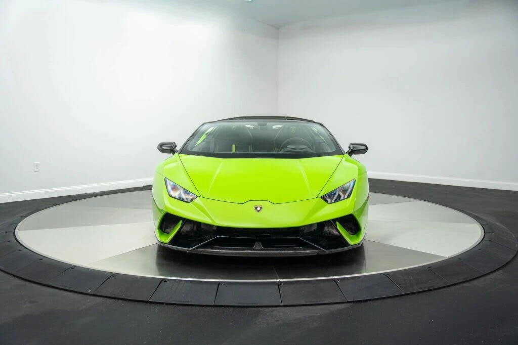 2019 Lamborghini Huracan LP640-4 Performante - Image 4 of 31