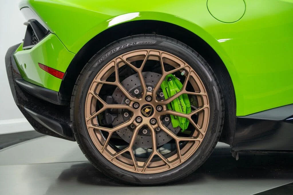 2019 Lamborghini Huracan LP640-4 Performante - Image 30 of 31