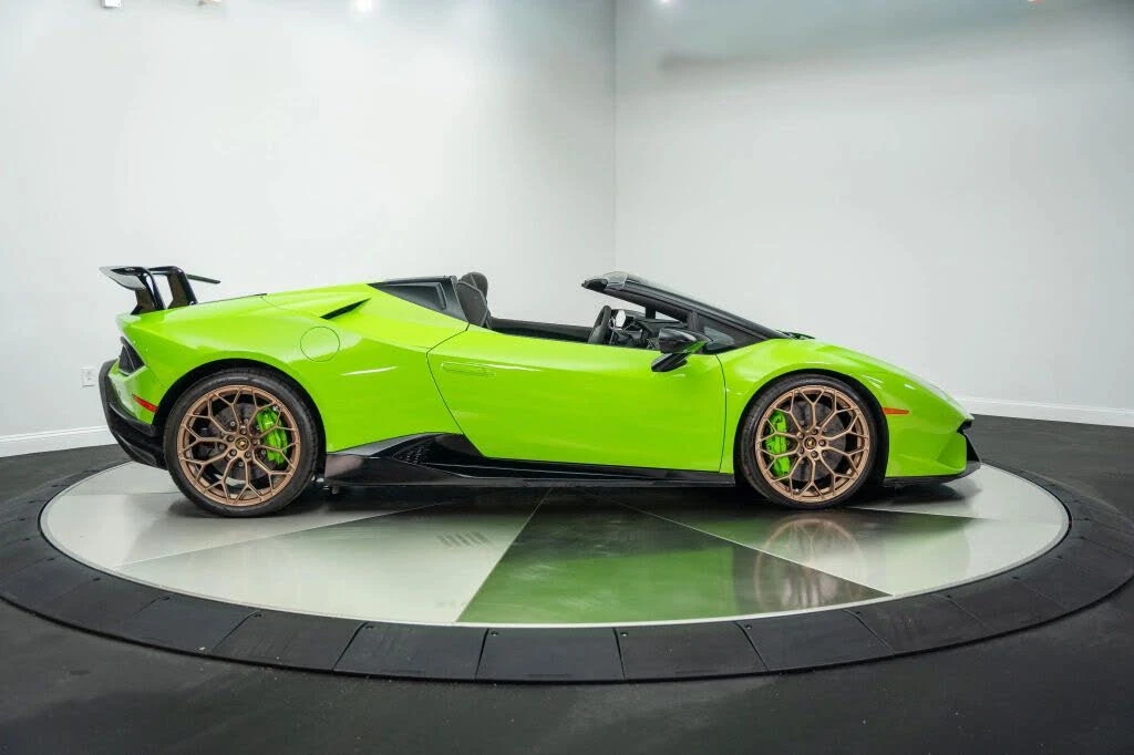 2019 Lamborghini Huracan LP640-4 Performante - Image 11 of 31