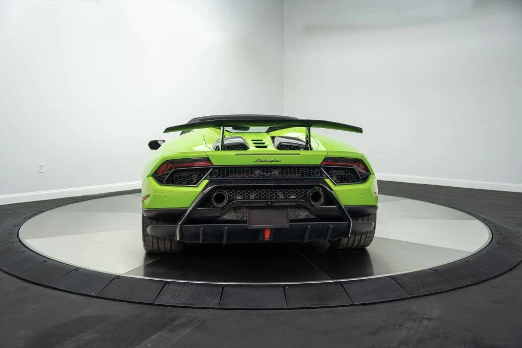 2019 Lamborghini Huracan LP640-4 Performante - Image 15 of 31