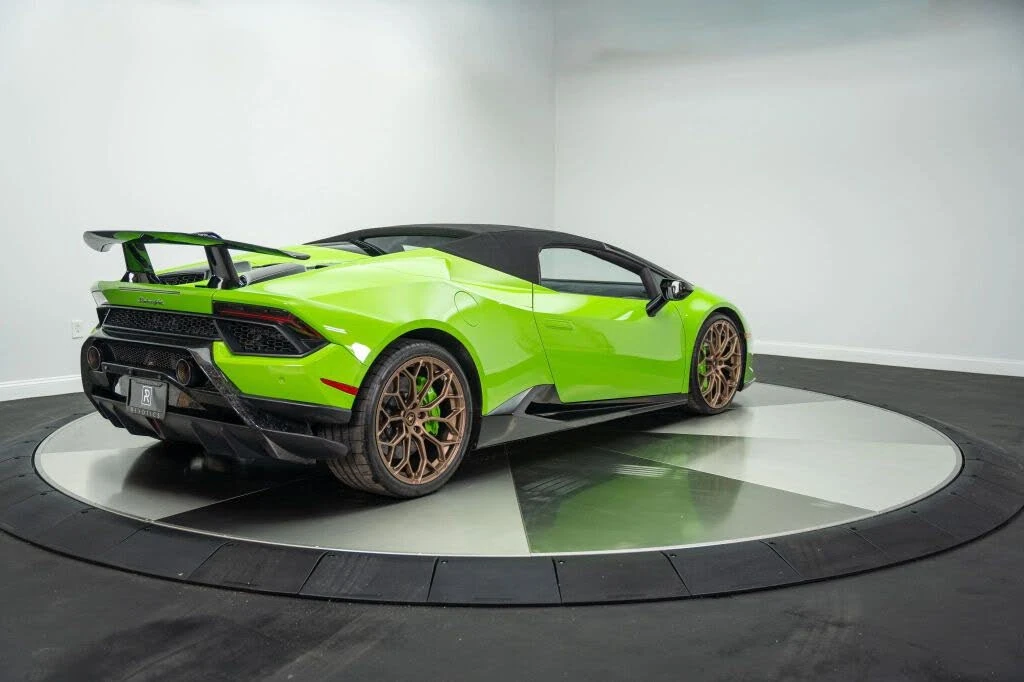 2019 Lamborghini Huracan LP640-4 Performante - Image 16 of 31