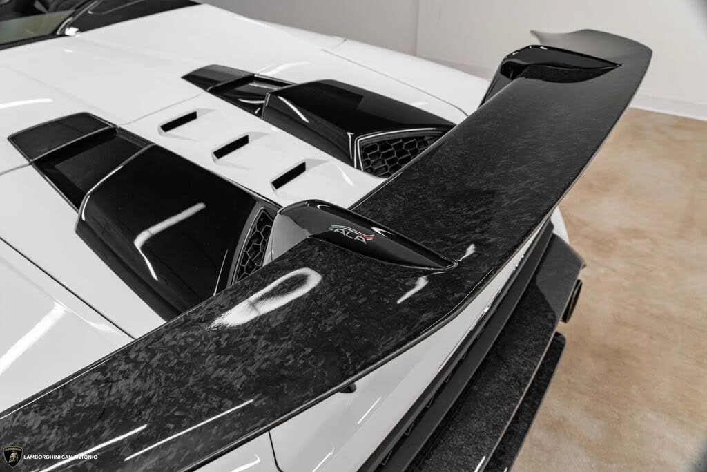 2019 Lamborghini Huracan LP640-4 Performante - Image 22 of 31
