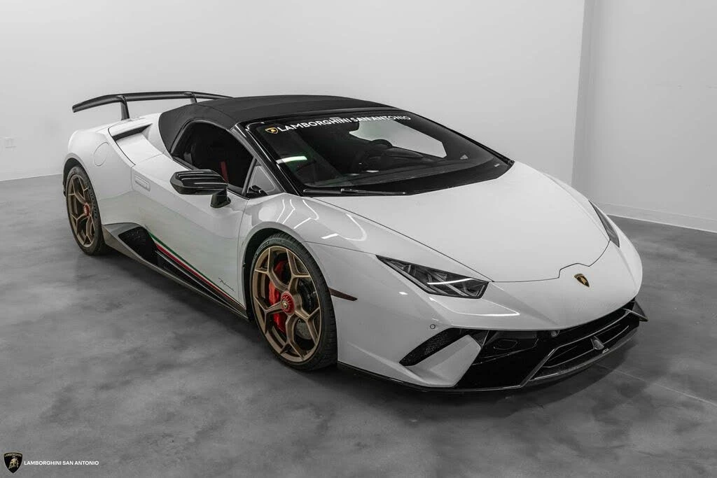 2019 Lamborghini Huracan LP640-4 Performante - Image 11 of 31