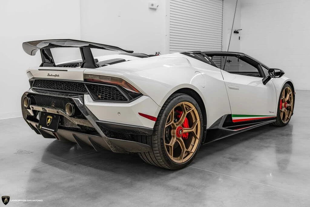 2019 Lamborghini Huracan LP640-4 Performante - Image 21 of 31