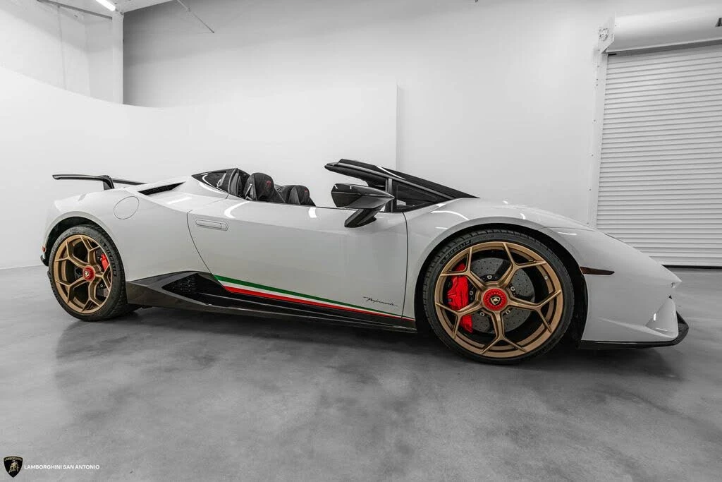 2019 Lamborghini Huracan LP640-4 Performante - Image 5 of 31