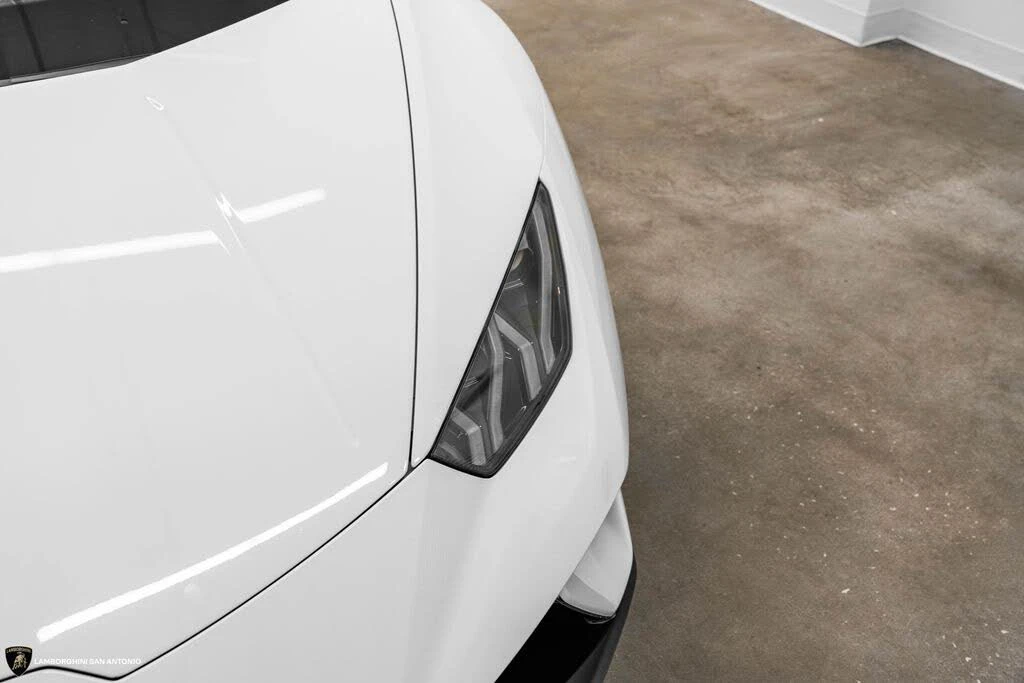 2019 Lamborghini Huracan LP640-4 Performante - Image 14 of 31