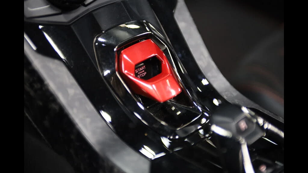 2019 Lamborghini Huracan LP640-4 Performante - Image 27 of 31