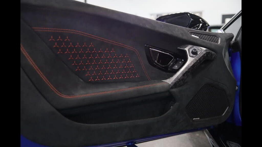 2019 Lamborghini Huracan LP640-4 Performante - Image 9 of 31