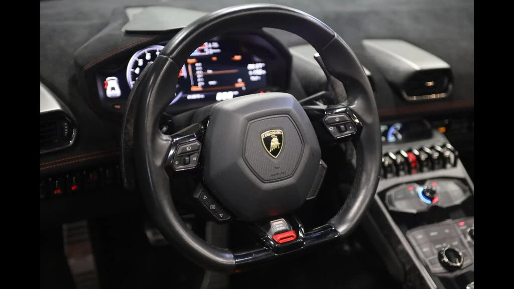 2019 Lamborghini Huracan LP640-4 Performante - Image 22 of 31