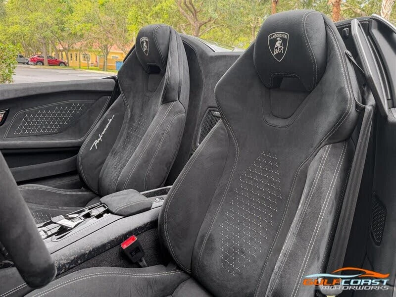 2019 Lamborghini Huracan LP640-4 Performante - Image 23 of 31