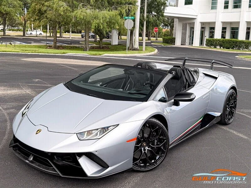 2019 Lamborghini Huracan LP640-4 Performante - Image 9 of 31