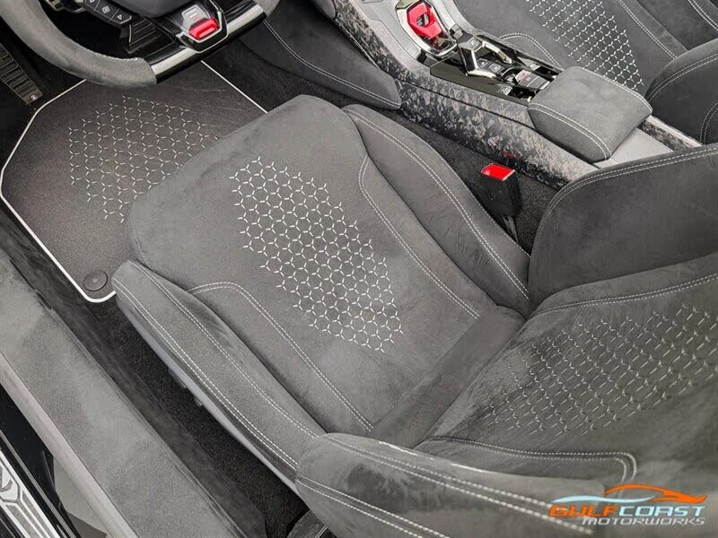 2019 Lamborghini Huracan LP640-4 Performante - Image 24 of 31