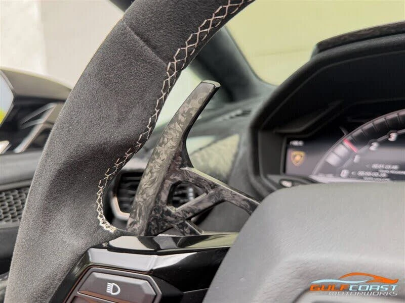2019 Lamborghini Huracan LP640-4 Performante - Image 28 of 31