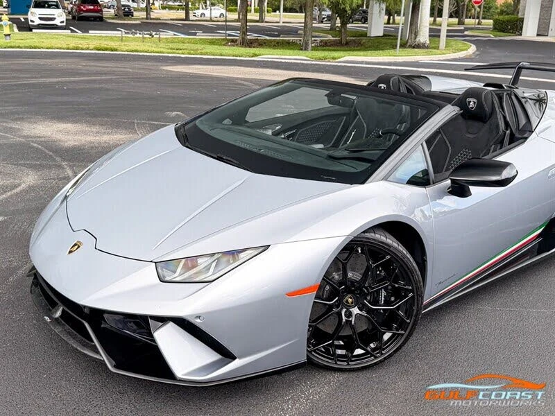 2019 Lamborghini Huracan LP640-4 Performante - Image 10 of 31