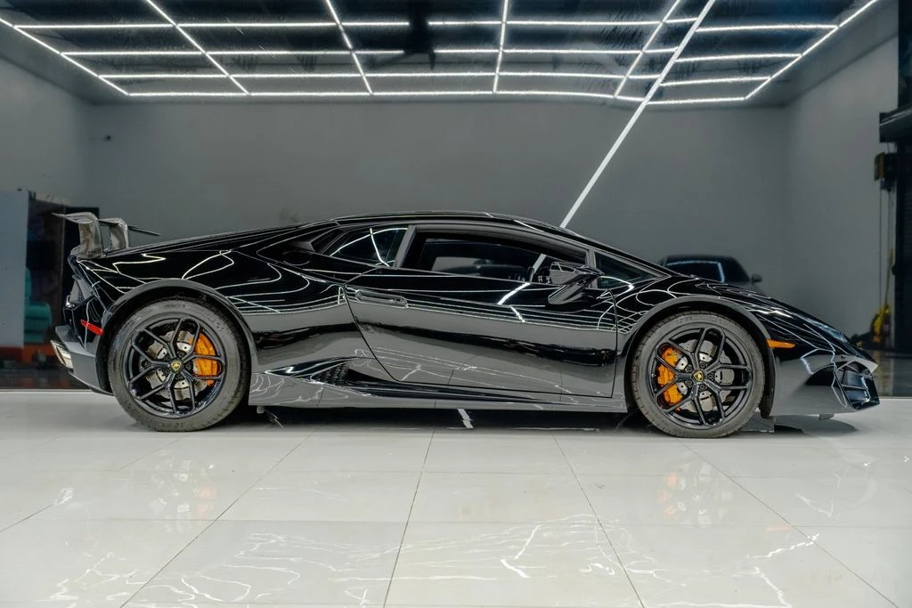 2019 Lamborghini Huracan LP580-2 - Image 9 of 21