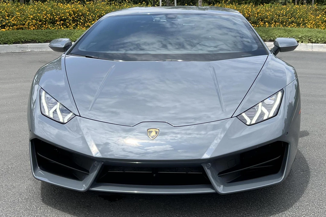 2019 Lamborghini Huracan LP580-2 - Image 2 of 31