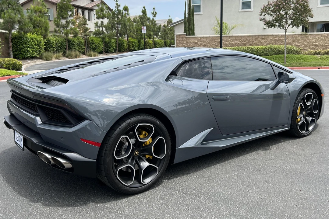 2019 Lamborghini Huracan LP580-2 - Image 4 of 31