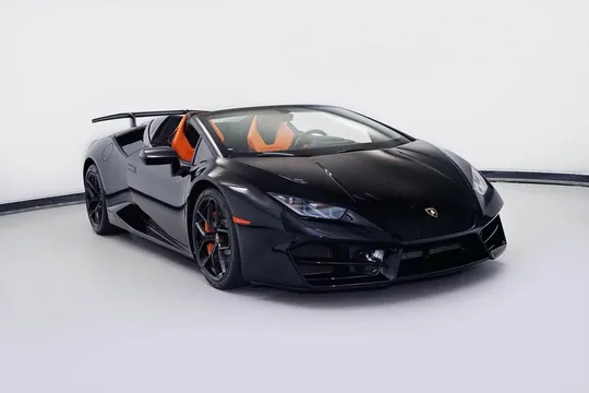 2019 Lamborghini Huracan LP580-2 Spyder Convertible 2D