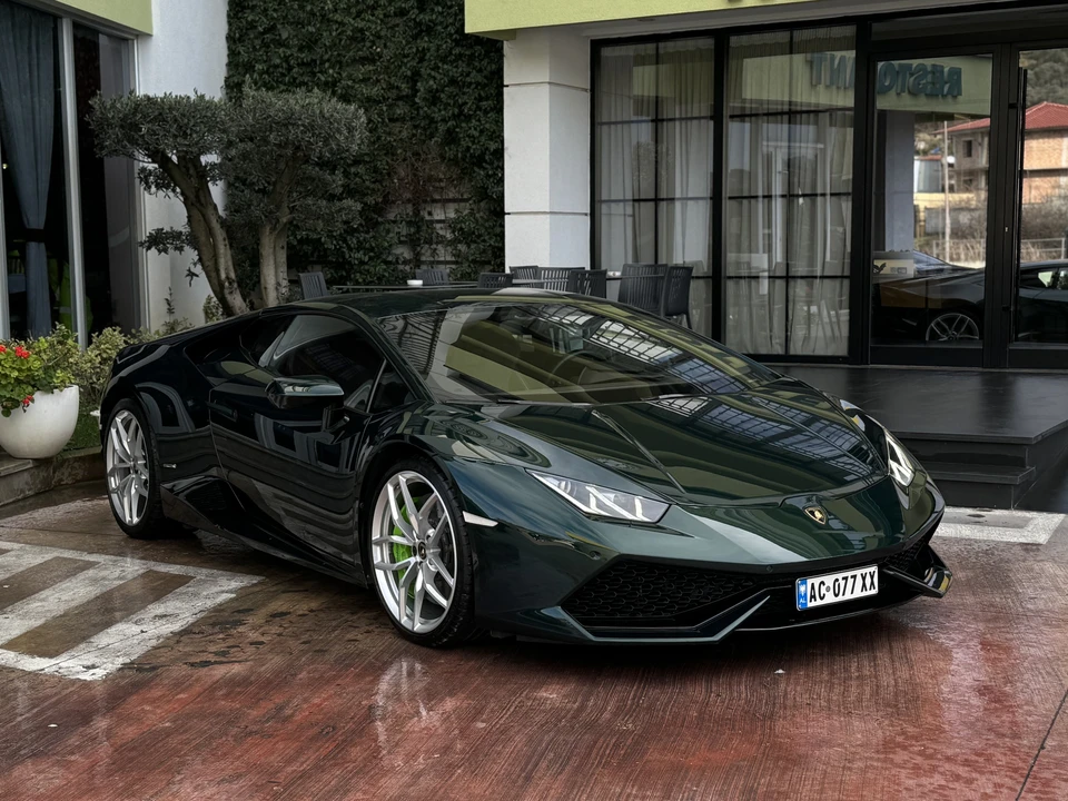 2019 Lamborghini Huracan LP610-4 - Image 2 of 31