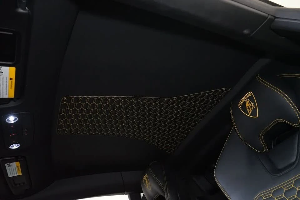2019 Lamborghini Huracan - Image 19 of 20