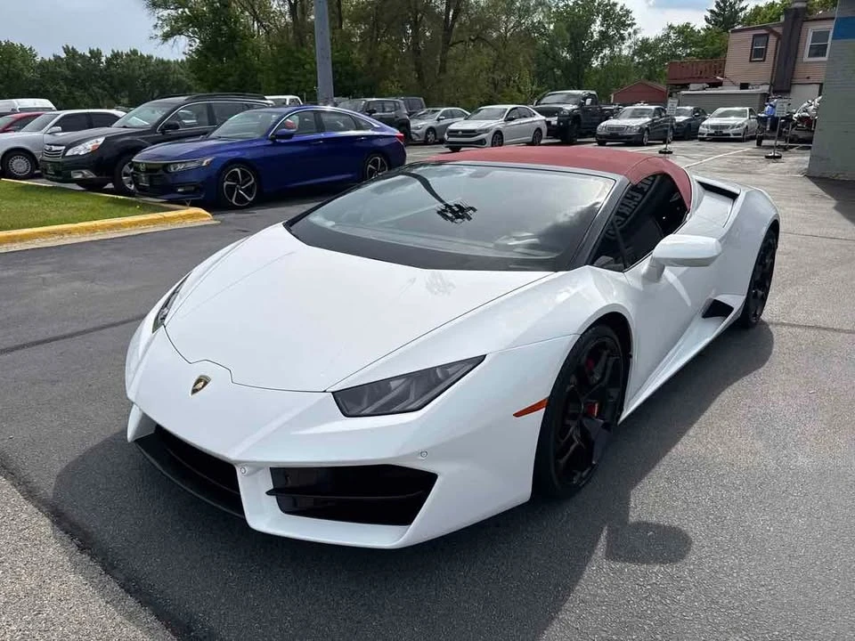 2019 Lamborghini Huracan - Image 12 of 20