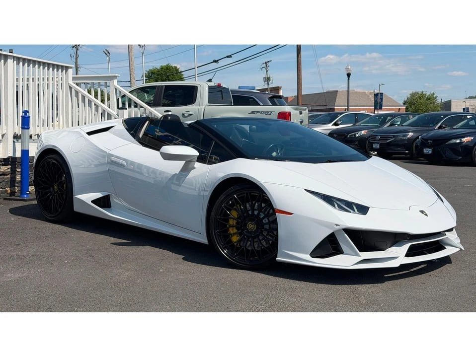 2019 Lamborghini Huracan - Image 11 of 20