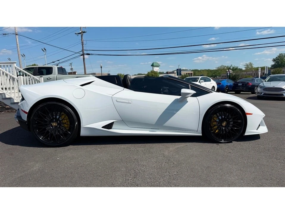 2019 Lamborghini Huracan - Image 9 of 20