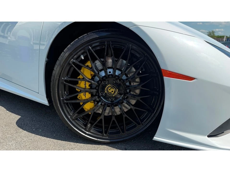 2019 Lamborghini Huracan - Image 17 of 20