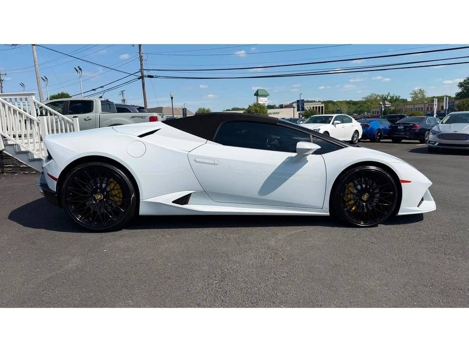 2019 Lamborghini Huracan - Image 10 of 20