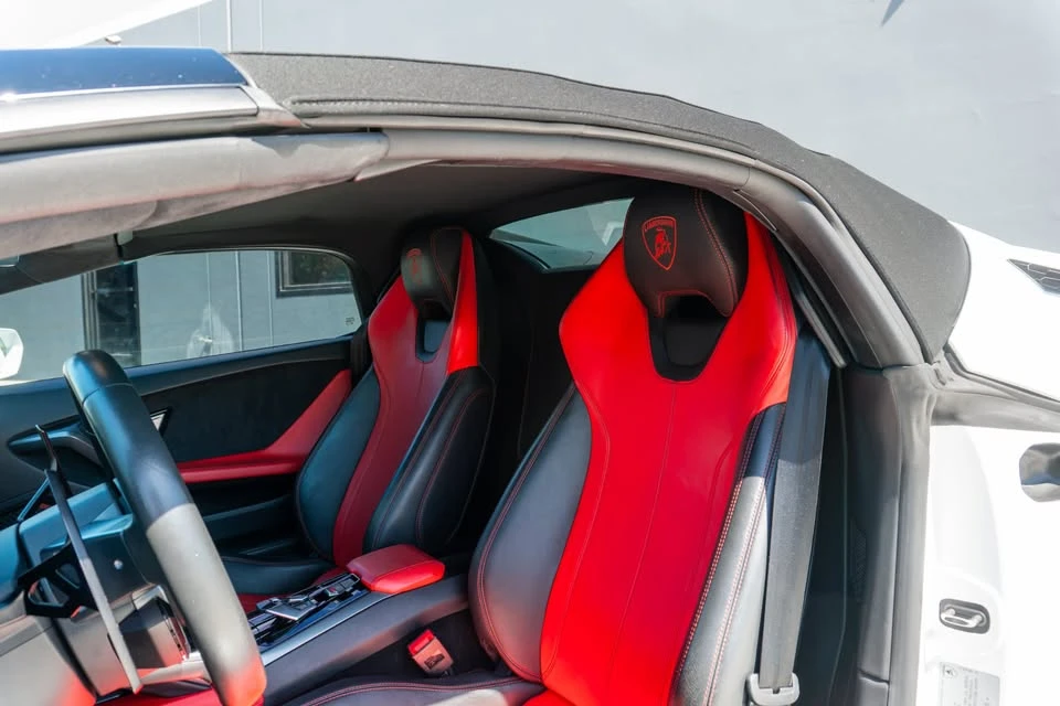 2019 Lamborghini Huracan - Image 16 of 20
