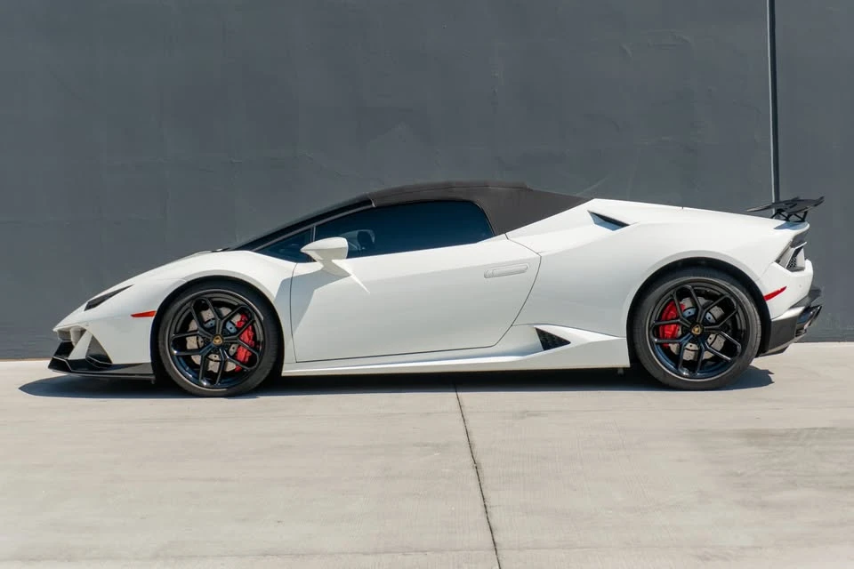 2019 Lamborghini Huracan - Image 2 of 20