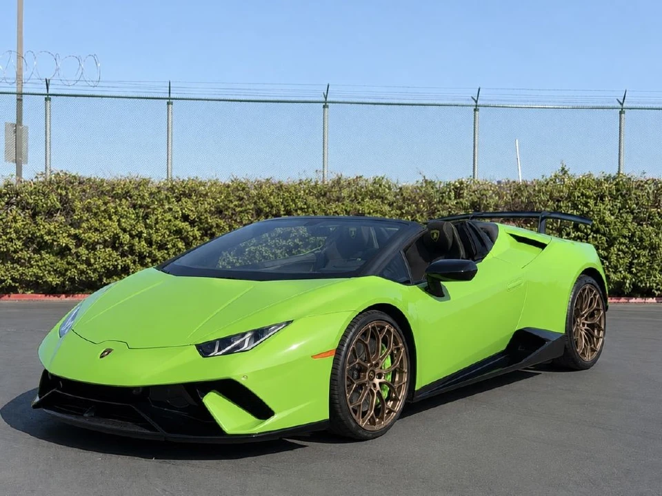 2019 Lamborghini Huracan LP640-4 Performante - Image 3 of 31
