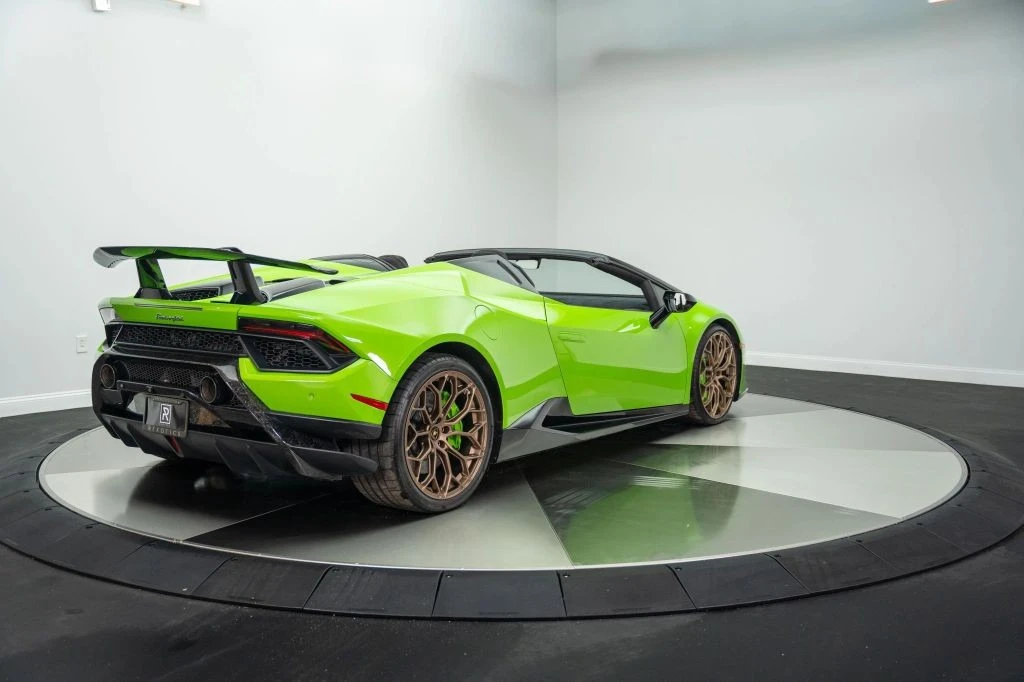 2019 Lamborghini Huracan LP640-4 Performante - Image 10 of 31