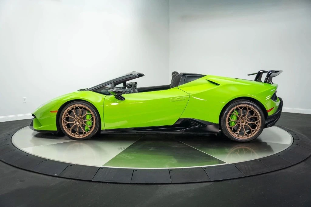 2019 Lamborghini Huracan LP640-4 Performante - Image 7 of 31