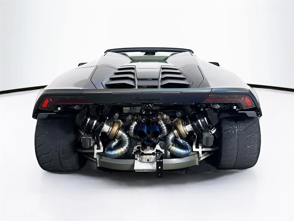 2019 Lamborghini Huracan LP580-2 - Image 2 of 31