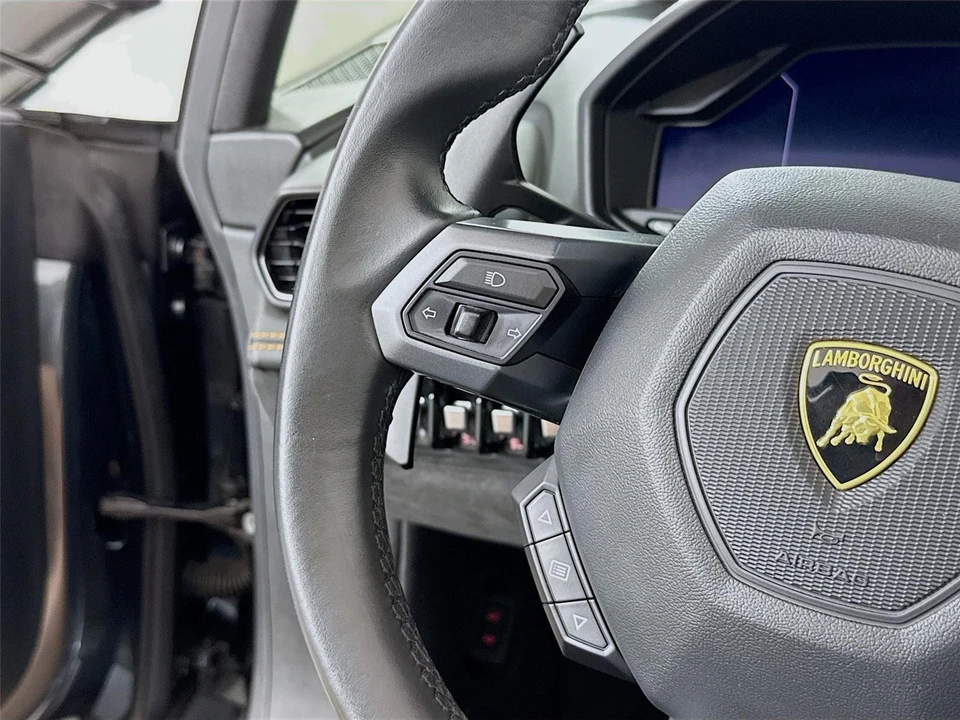 2019 Lamborghini Huracan LP580-2 - Image 8 of 31