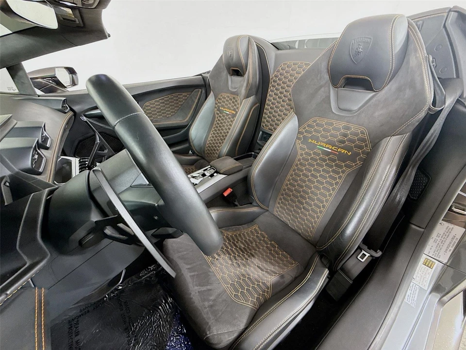 2019 Lamborghini Huracan LP580-2 - Image 3 of 31