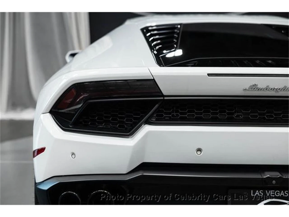 2019 Lamborghini Huracan - Image 9 of 31