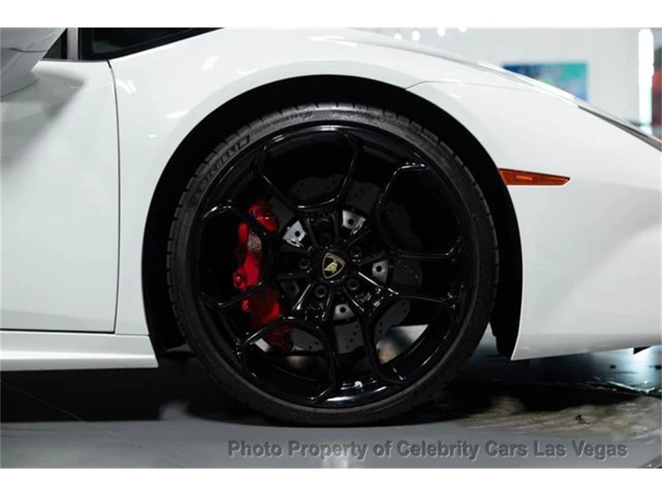2019 Lamborghini Huracan - Image 15 of 31