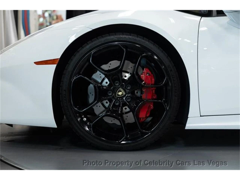 2019 Lamborghini Huracan - Image 14 of 31
