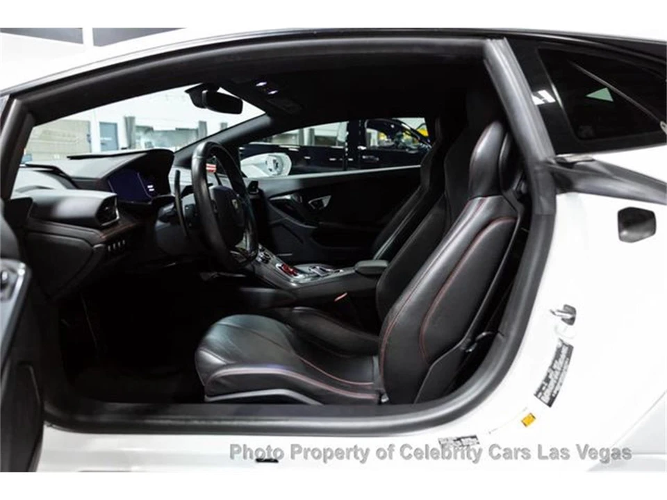 2019 Lamborghini Huracan - Image 26 of 31