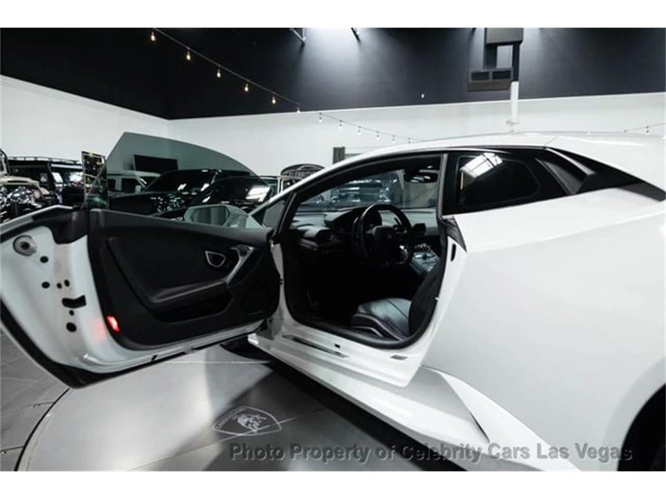 2019 Lamborghini Huracan - Image 25 of 31
