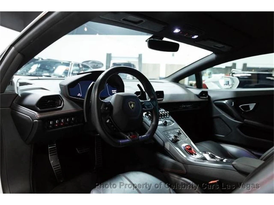 2019 Lamborghini Huracan - Image 2 of 31